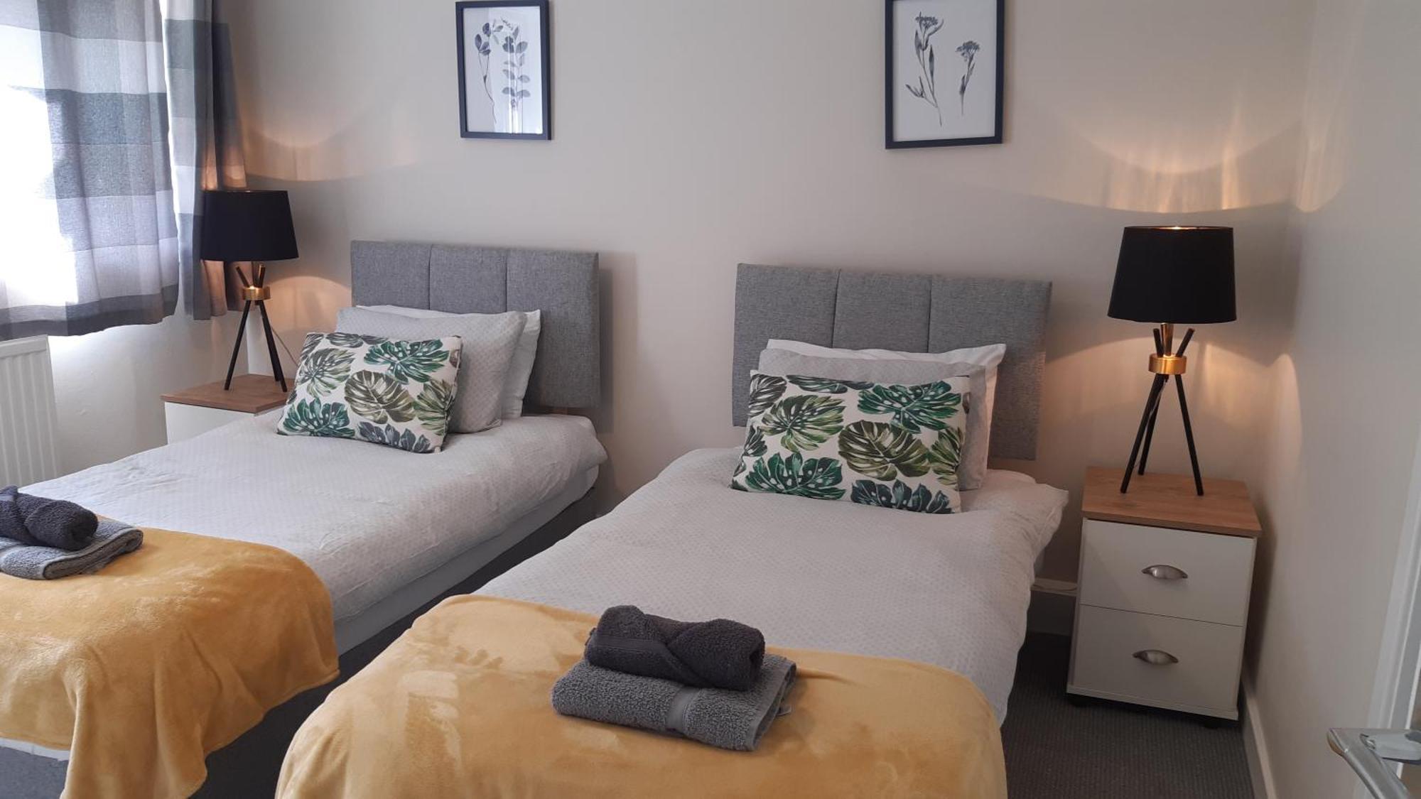 Carvetii - Clark House - Spacious Ground Floor Flat ロサイス エクステリア 写真
