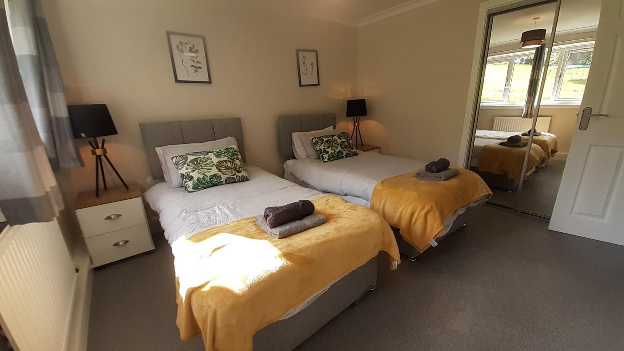 Carvetii - Clark House - Spacious Ground Floor Flat ロサイス エクステリア 写真